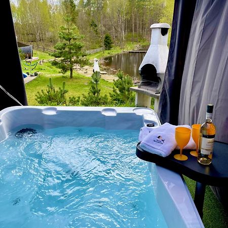 Osada Skoczkowo Komfortowe Domki Z Jacuzzi Nad Jeziorem- Sauna- Balia- Prywatny Staw Wedkarski Podiazy Buitenkant foto