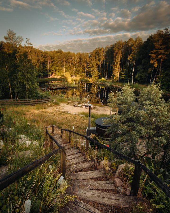 Osada Skoczkowo Komfortowe Domki Z Jacuzzi Nad Jeziorem- Sauna- Balia- Prywatny Staw Wedkarski Podiazy Buitenkant foto