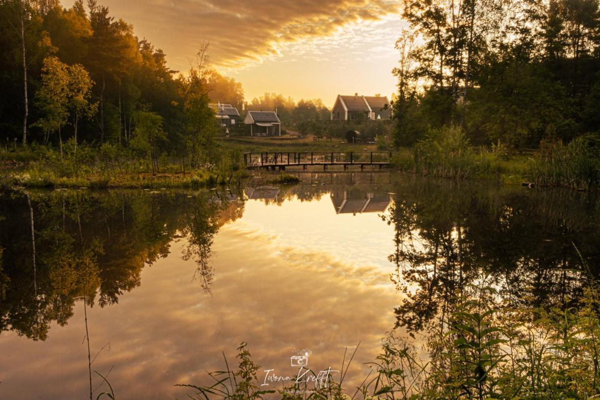 Osada Skoczkowo Komfortowe Domki Z Jacuzzi Nad Jeziorem- Sauna- Balia- Prywatny Staw Wedkarski Podiazy Buitenkant foto